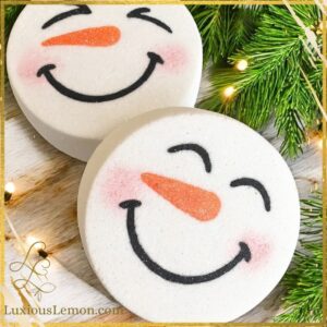 Smiling Snowman Selfie Bath Bombs by Luxious Lemon® with minty-sweet SnowMint Cream scent and festive charm.
